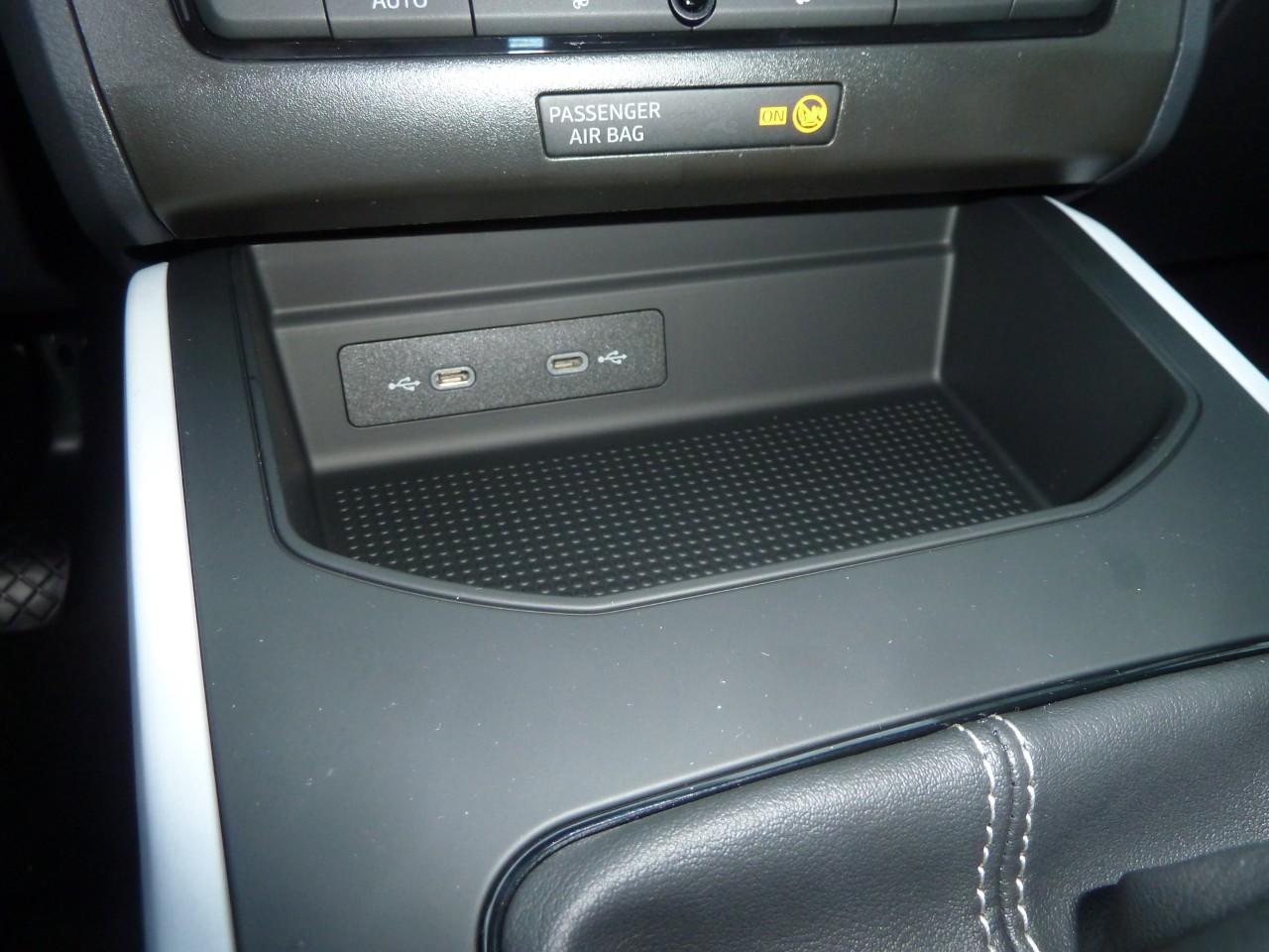 Seat ARONA ROAD EDITION 1.0 TSI, CO2-Klasse: D, NAVI AHZV-VORBER. SHZ Bildbeschreibung: Seat ARONA ROAD EDITION 1.0 TSI, CO2-Klasse: D, NAVI AHZV-VORBER. SHZ