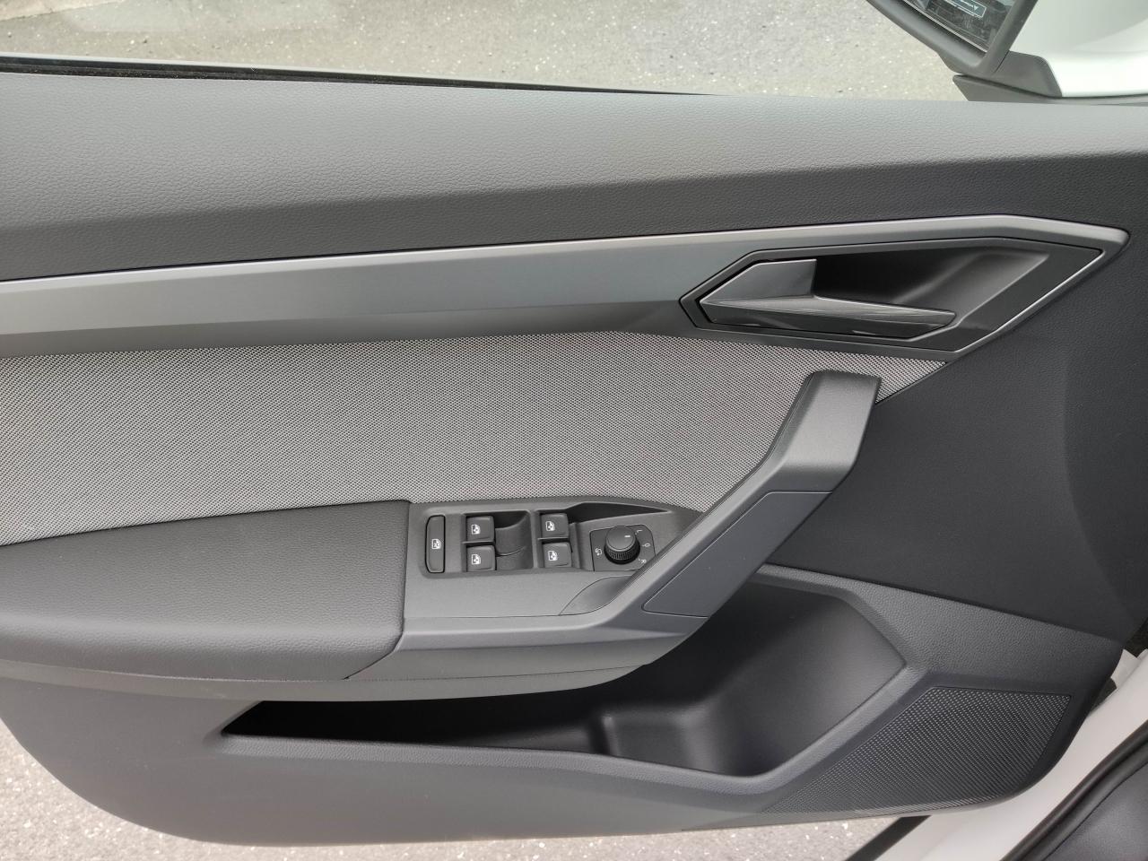 Seat ARONA FR 1.0 TSI, CO2-Klasse: D, NAVI SITZHEIZ. AHZV-VORBER. Bildbeschreibung: Seat ARONA FR 1.0 TSI, CO2-Klasse: D, NAVI SITZHEIZ. AHZV-VORBER.