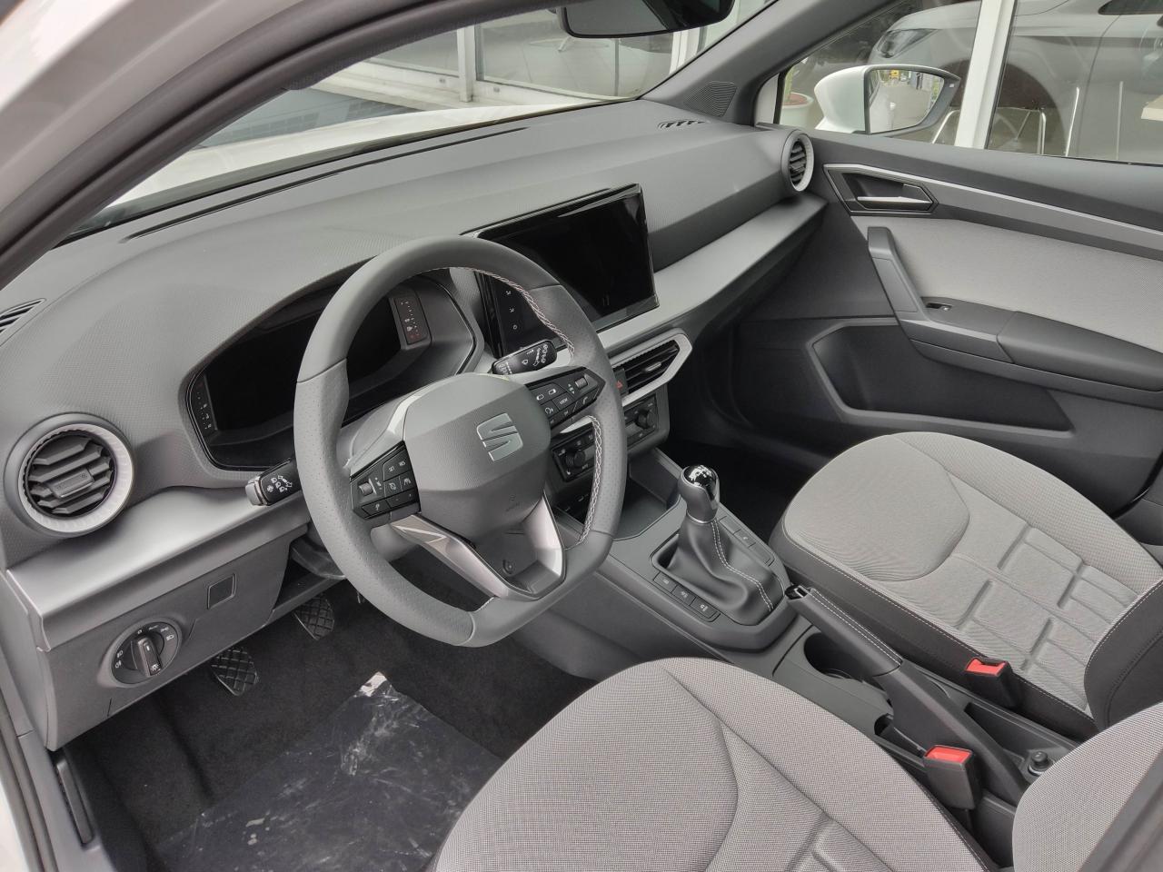 Seat ARONA FR 1.0 TSI, CO2-Klasse: D, NAVI SITZHEIZ. AHZV-VORBER. Bildbeschreibung: Seat ARONA FR 1.0 TSI, CO2-Klasse: D, NAVI SITZHEIZ. AHZV-VORBER.