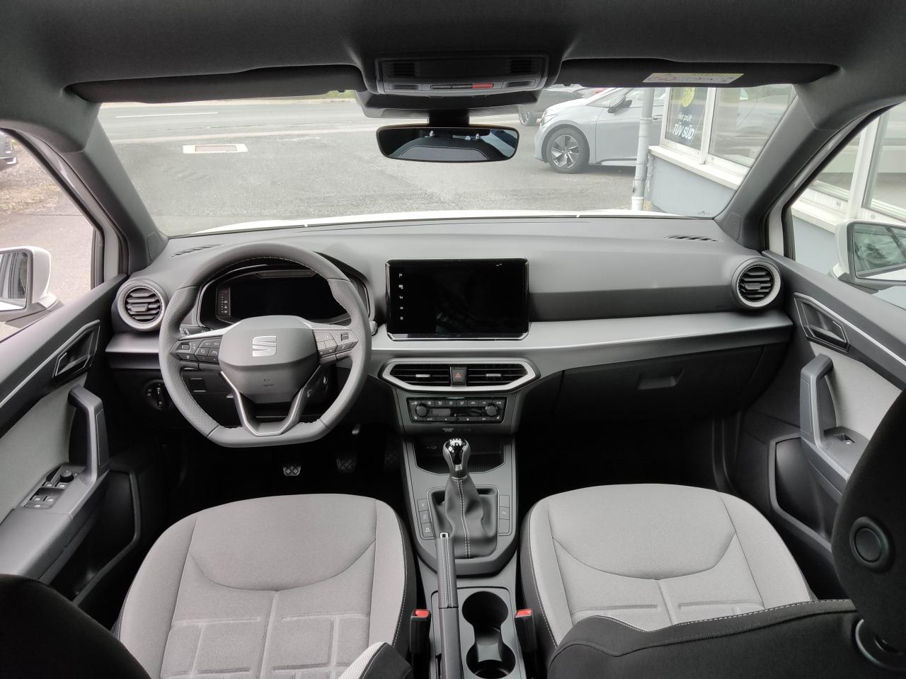Seat ARONA FR 1.0 TSI, CO2-Klasse: D, NAVI SITZHEIZ. AHZV-VORBER. Bildbeschreibung: Seat ARONA FR 1.0 TSI, CO2-Klasse: D, NAVI SITZHEIZ. AHZV-VORBER.