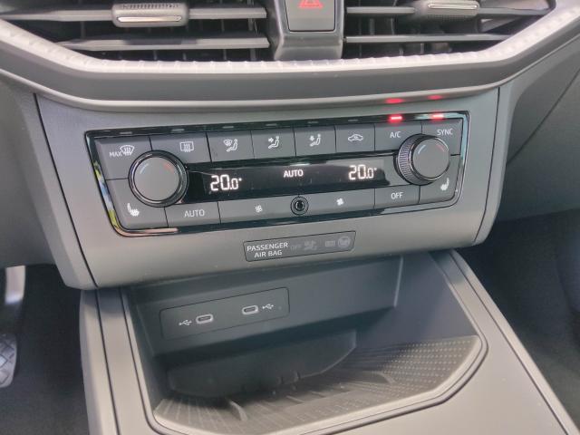 Seat ARONA FR 1.0 TSI, CO2-Klasse: D, NAVI SITZH. AHZV-VORBER. Bildbeschreibung: Seat ARONA FR 1.0 TSI, CO2-Klasse: D, NAVI SITZH. AHZV-VORBER.