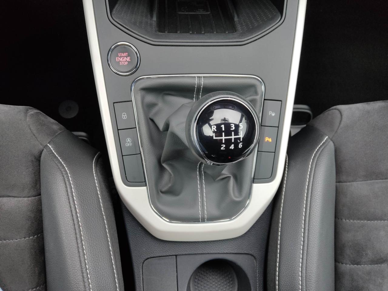 Seat ARONA 1.0 TSI XCELLENCE NAVI VOLL-LED SITZHEIZ. Bildbeschreibung: Seat ARONA 1.0 TSI XCELLENCE NAVI VOLL-LED SITZHEIZ.