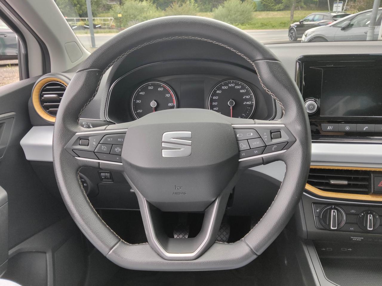 Seat IBIZA STYLE 1.0 MPI SITZHEIZ. EINPARKH. TEMPOMAT Bildbeschreibung: Seat IBIZA STYLE 1.0 MPI SITZHEIZ. EINPARKH. TEMPOMAT