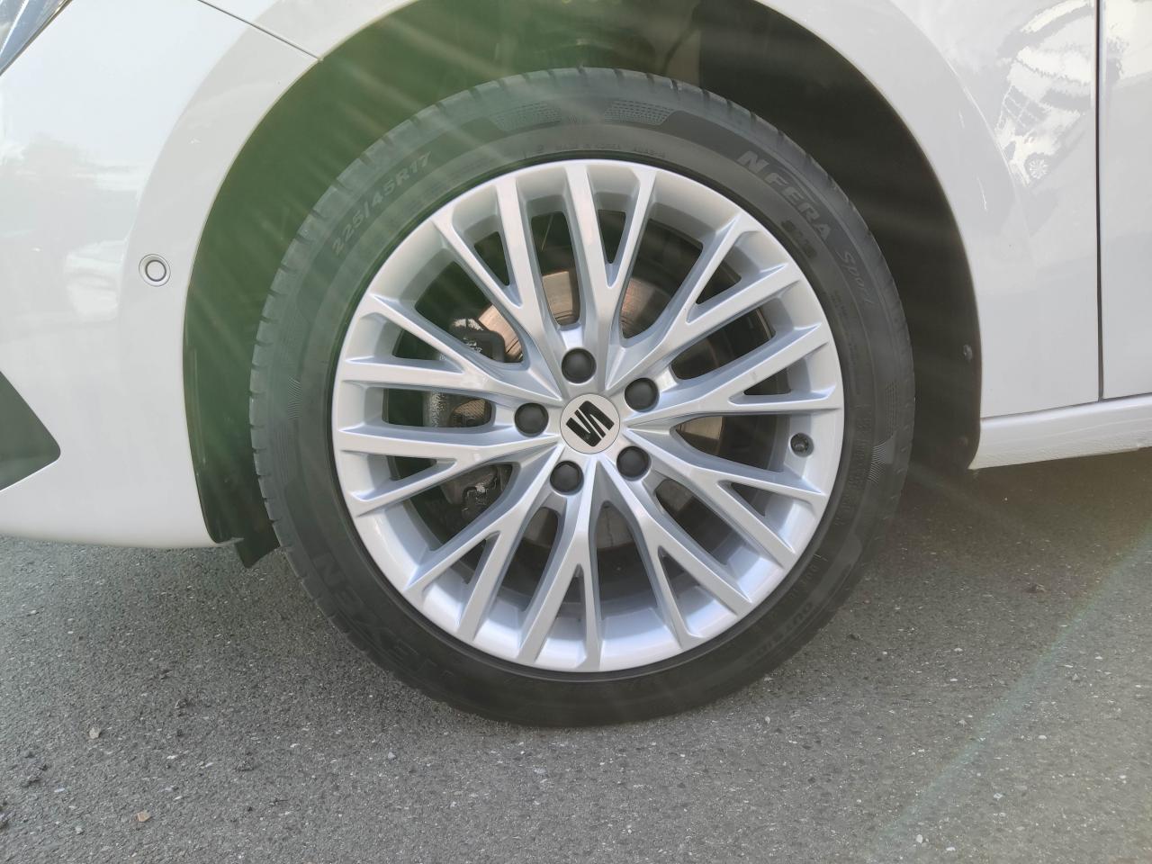 Seat LEON SPORTSTOURER XCELLENCE 1.5 TSI ACT AHZV USB Bildbeschreibung: Seat LEON SPORTSTOURER XCELLENCE 1.5 TSI ACT AHZV USB