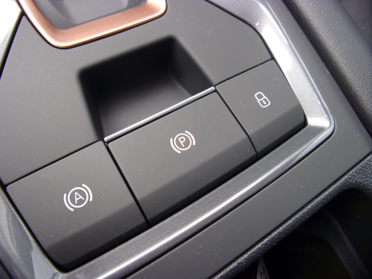 Cupra FORMENTO 2.0 5 J. GAR.* AHZV Bildbeschreibung: Cupra FORMENTO 2.0 5 J. GAR.* AHZV