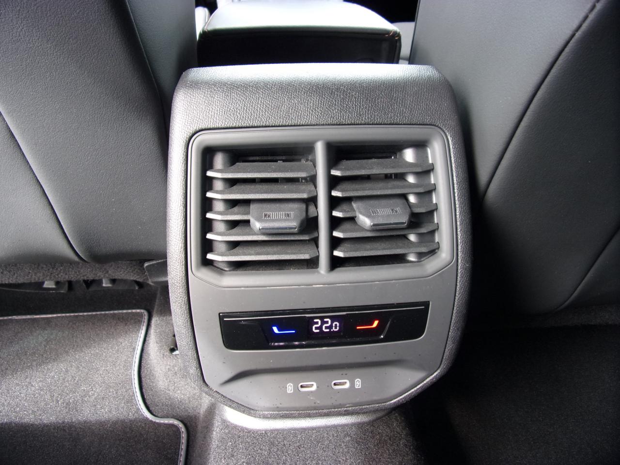 Cupra FORMENTOR VZ 1.4 E HYBRID DSG NAVI DAB+ Bildbeschreibung: Cupra FORMENTOR VZ 1.4 E HYBRID DSG NAVI DAB+