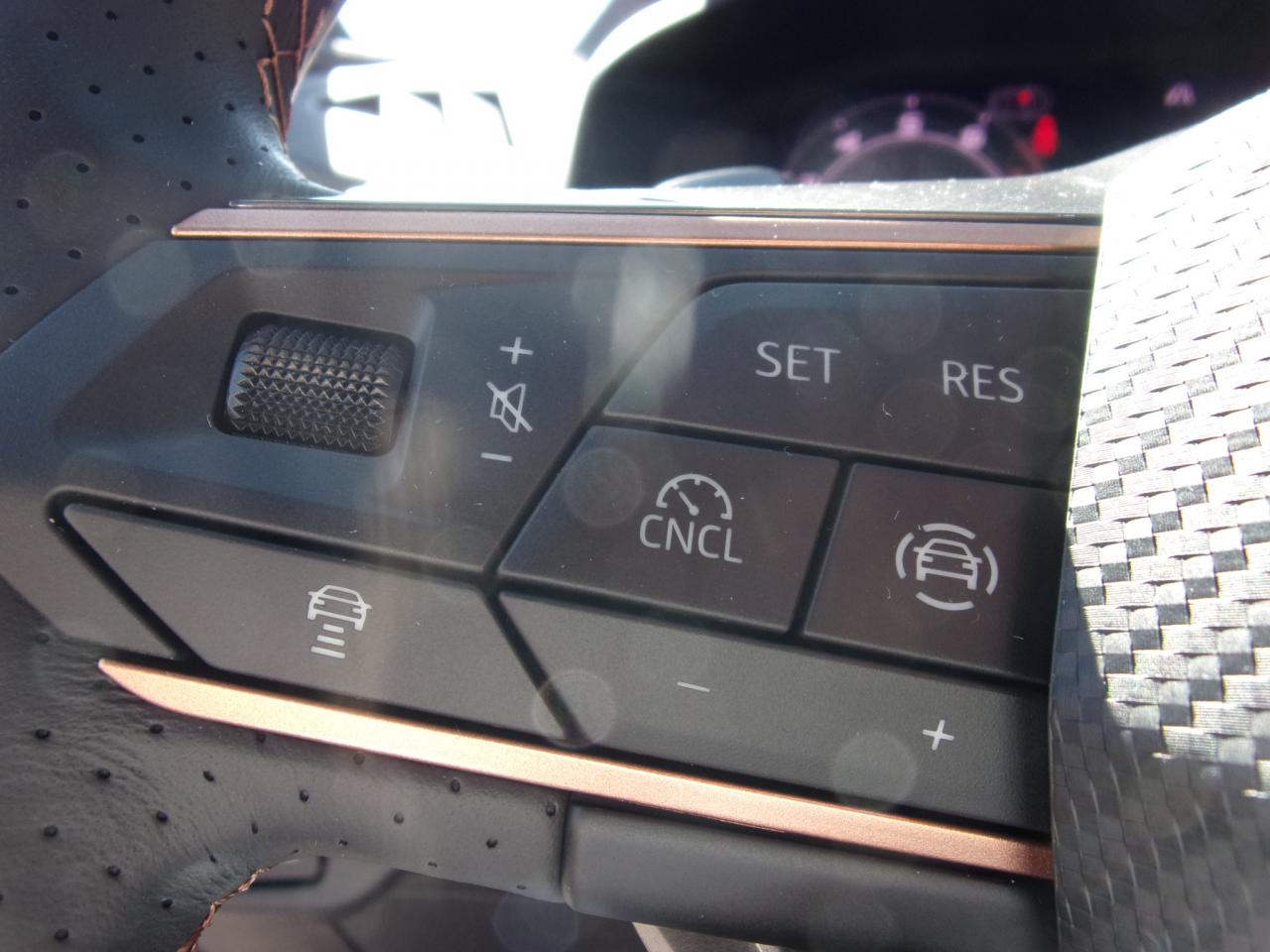 Cupra TERRAMAR 1.5 5 J. GAR.* AHK NAVI SITZH. Bildbeschreibung: Cupra TERRAMAR 1.5 5 J. GAR.* AHK NAVI SITZH.
