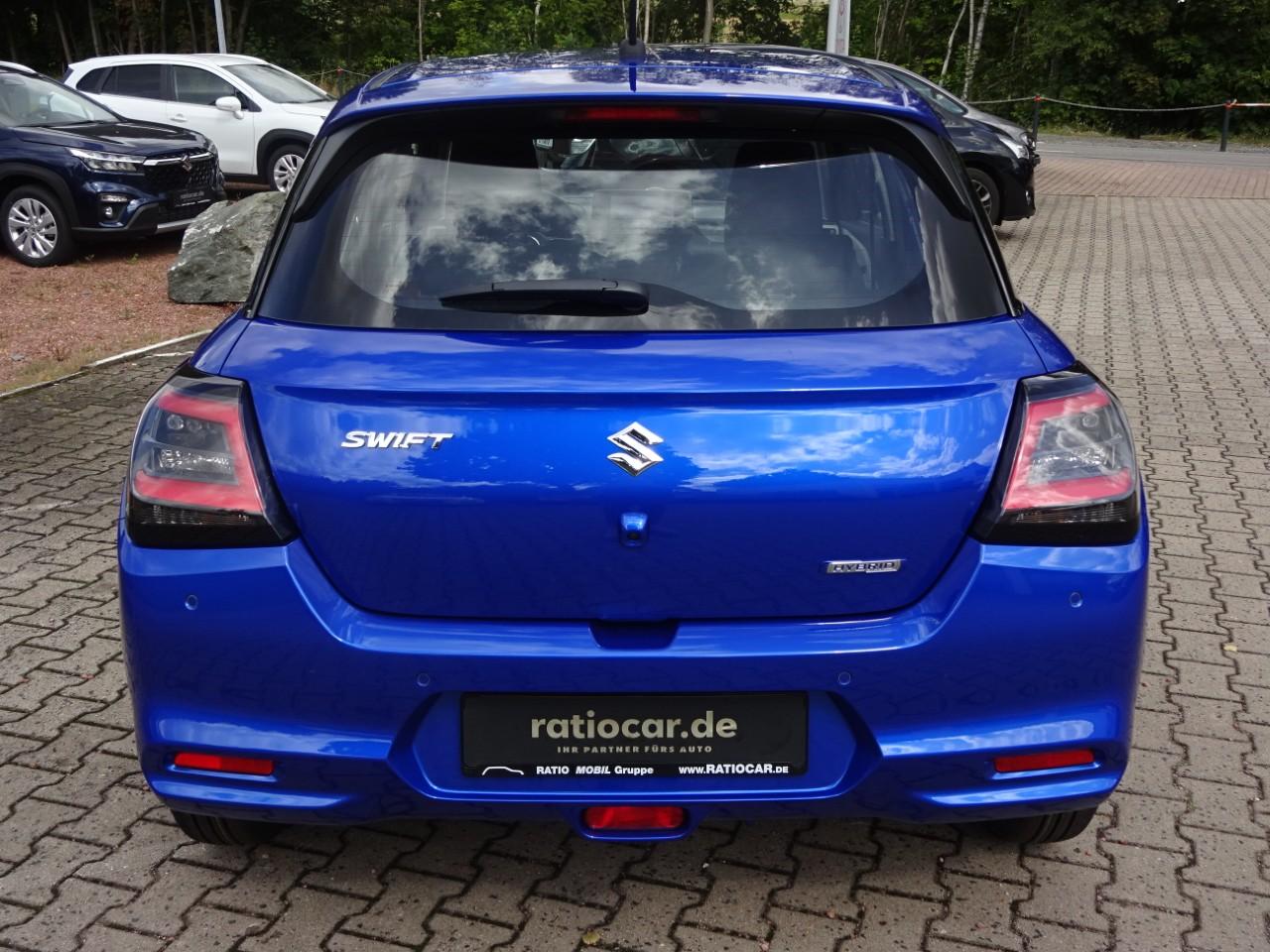Suzuki SWIFT 1.2 DUALJET CLUB, CO2-Klasse: C, NAVI DAB+ EINPARKH. FSE Bildbeschreibung: Suzuki SWIFT 1.2 DUALJET CLUB, CO2-Klasse: C, NAVI DAB+ EINPARKH. FSE