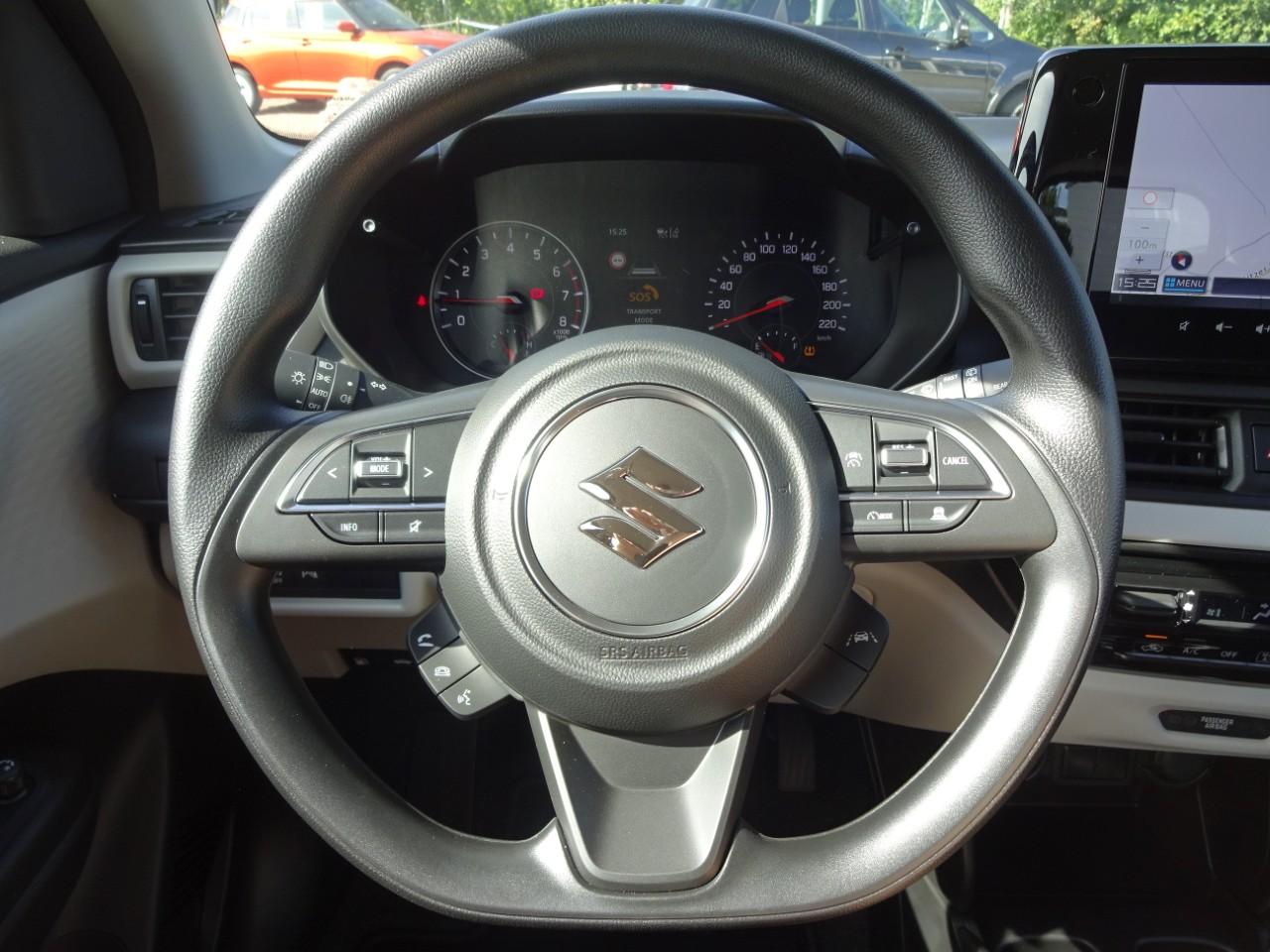 Suzuki SWIFT 1.2 DUALJET CLUB, CO2-Klasse: C, NAVI DAB+ EINPARKH. USB Bildbeschreibung: Suzuki SWIFT 1.2 DUALJET CLUB, CO2-Klasse: C, NAVI DAB+ EINPARKH. USB