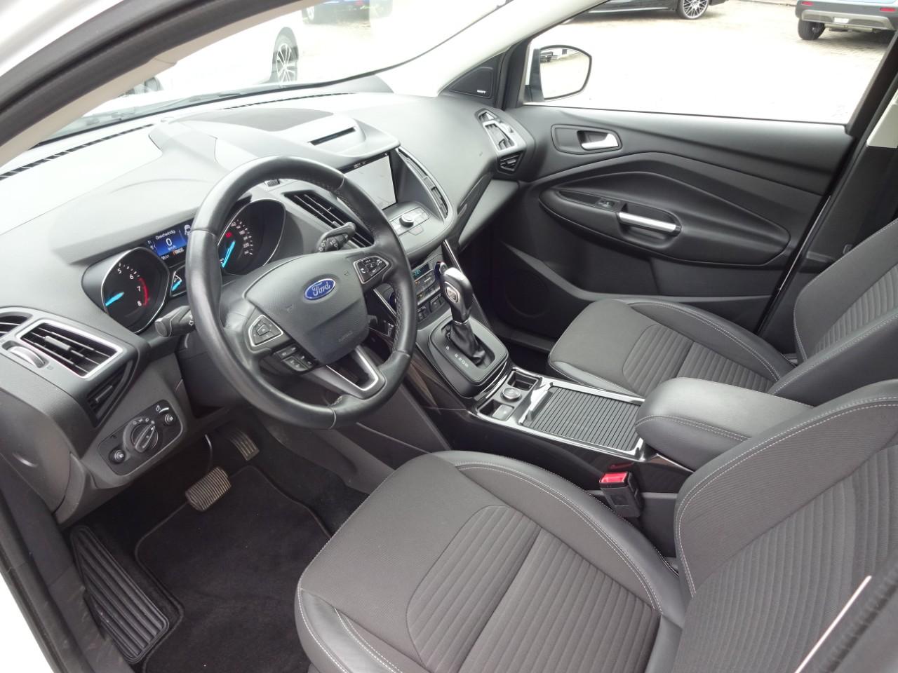 Ford KUGA 1.5 4X4 TITANIUM NAVI AHK SITZH. EINPARKH. Bildbeschreibung: Ford KUGA 1.5 4X4 TITANIUM NAVI AHK SITZH. EINPARKH.