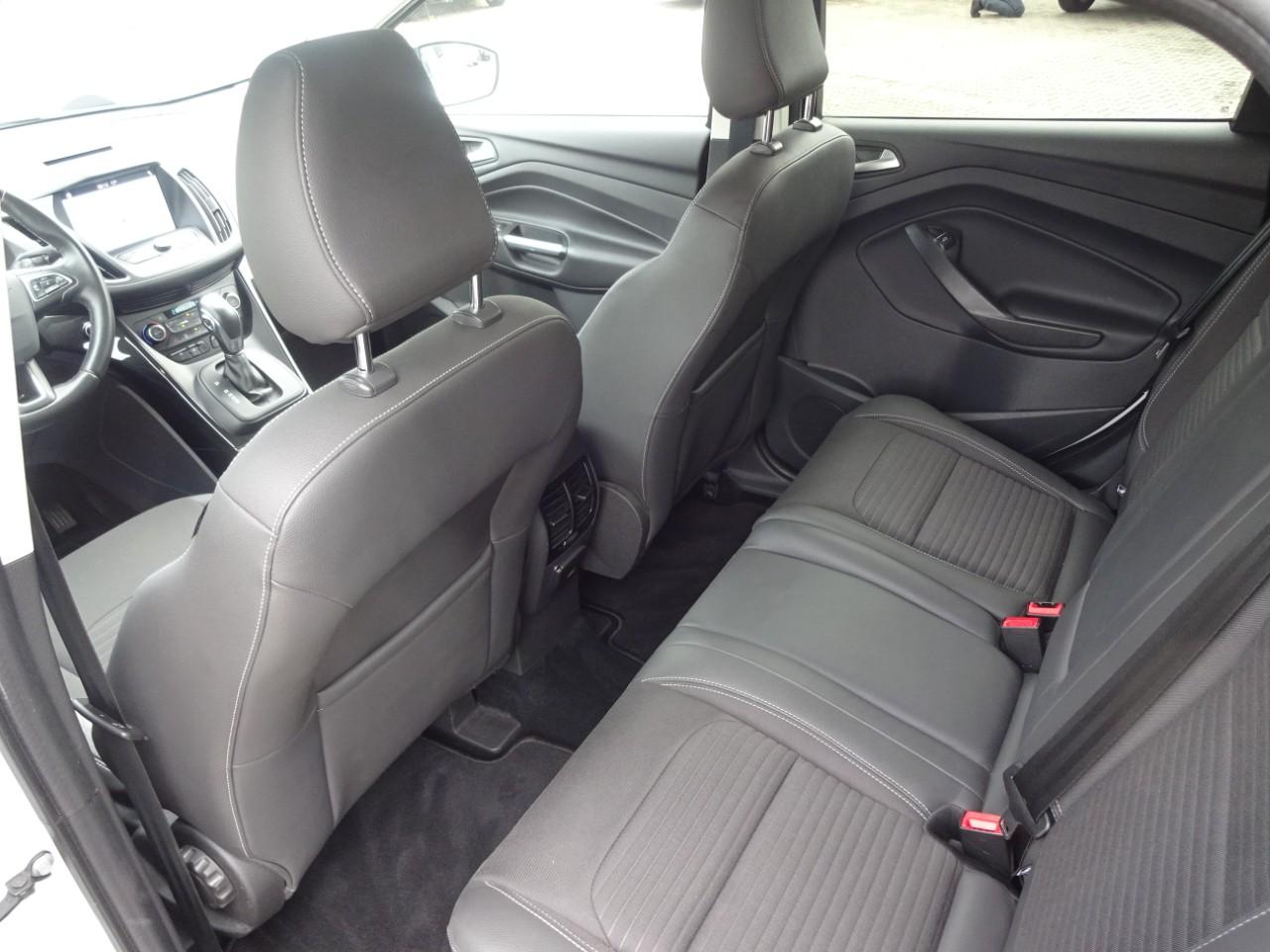 Ford KUGA 1.5 4X4 TITANIUM NAVI AHK SITZH. EINPARKH. Bildbeschreibung: Ford KUGA 1.5 4X4 TITANIUM NAVI AHK SITZH. EINPARKH.