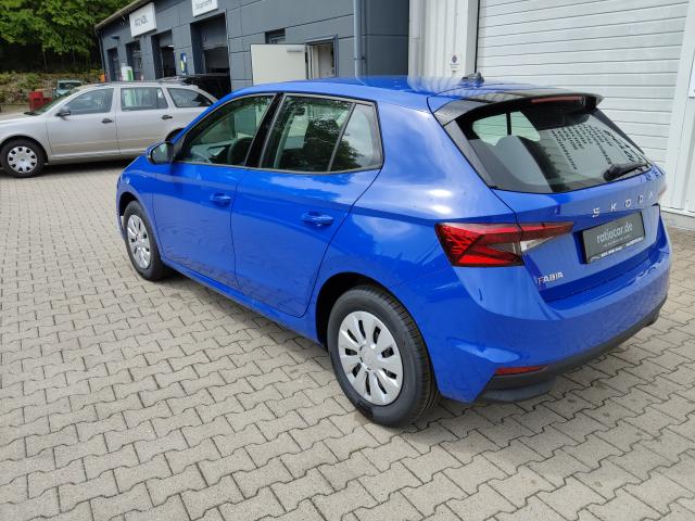 Skoda FABIA SELECTION 1.0 MPI, CO2-Klasse: D, SITZHEIZ. EINPARKH. DAB+ Bildbeschreibung: Skoda FABIA SELECTION 1.0 MPI, CO2-Klasse: D, SITZHEIZ. EINPARKH. DAB+