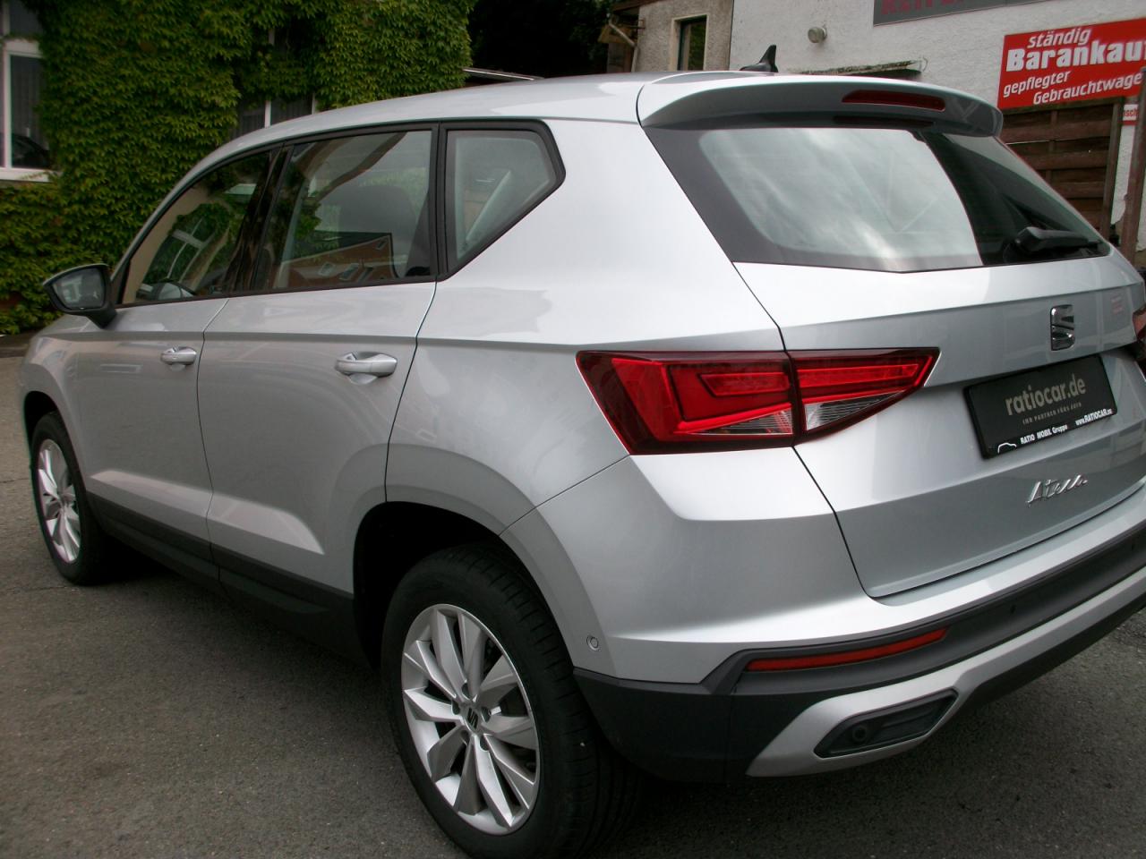 Seat ATECA STYLE 2.0 TDI DSG AHZV EINPARKH. SITZHEIZ. Bildbeschreibung: Seat ATECA STYLE 2.0 TDI DSG AHZV EINPARKH. SITZHEIZ.