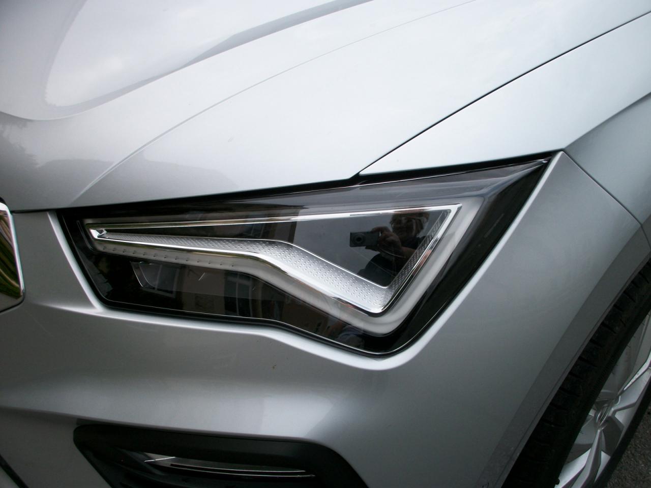 Seat ATECA STYLE 2.0 TDI DSG AHZV EINPARKH. SITZHEIZ. Bildbeschreibung: Seat ATECA STYLE 2.0 TDI DSG AHZV EINPARKH. SITZHEIZ.