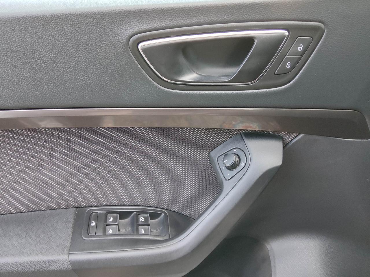Seat ATECA XCELLENCE 1.5 TSI DSG NAVI TEMPOMAT SHZ Bildbeschreibung: Seat ATECA XCELLENCE 1.5 TSI DSG NAVI TEMPOMAT SHZ