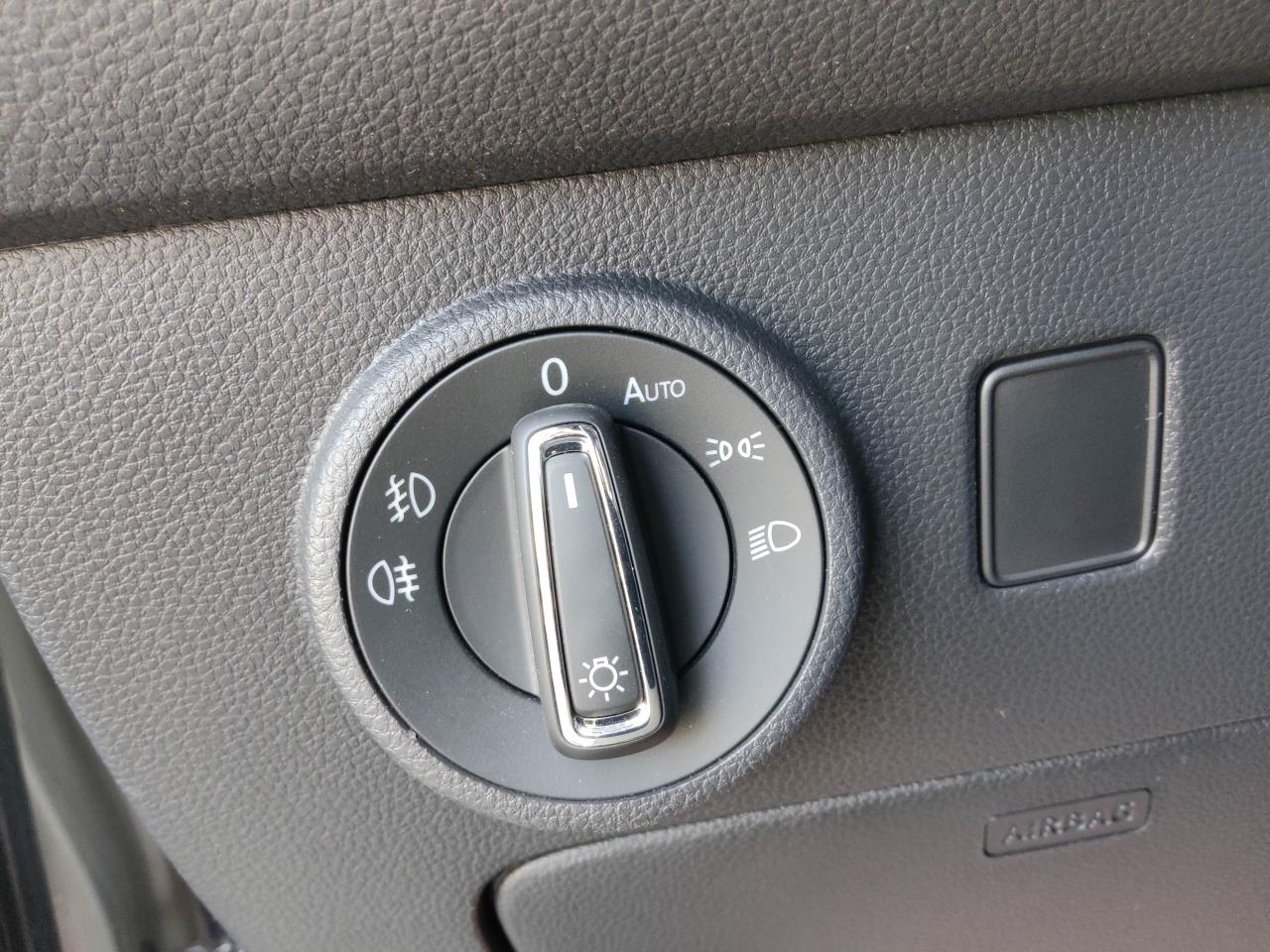Seat ATECA XCELLENCE 1.5 TSI DSG NAVI TEMPOMAT SHZ Bildbeschreibung: Seat ATECA XCELLENCE 1.5 TSI DSG NAVI TEMPOMAT SHZ