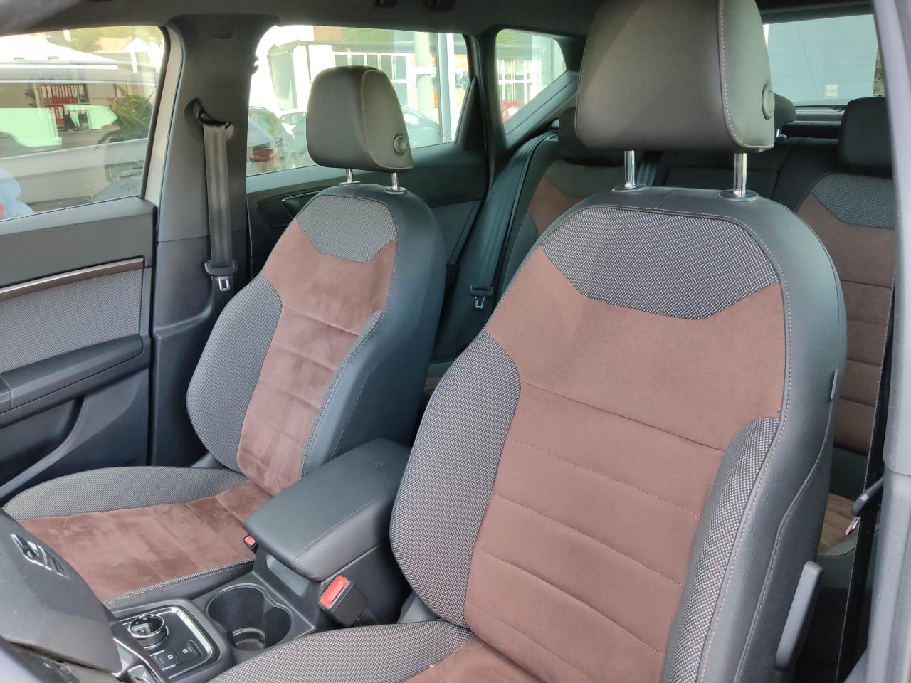Seat ATECA XCELLENCE 1.5 TSI DSG NAVI TEMPOMAT SHZ Bildbeschreibung: Seat ATECA XCELLENCE 1.5 TSI DSG NAVI TEMPOMAT SHZ