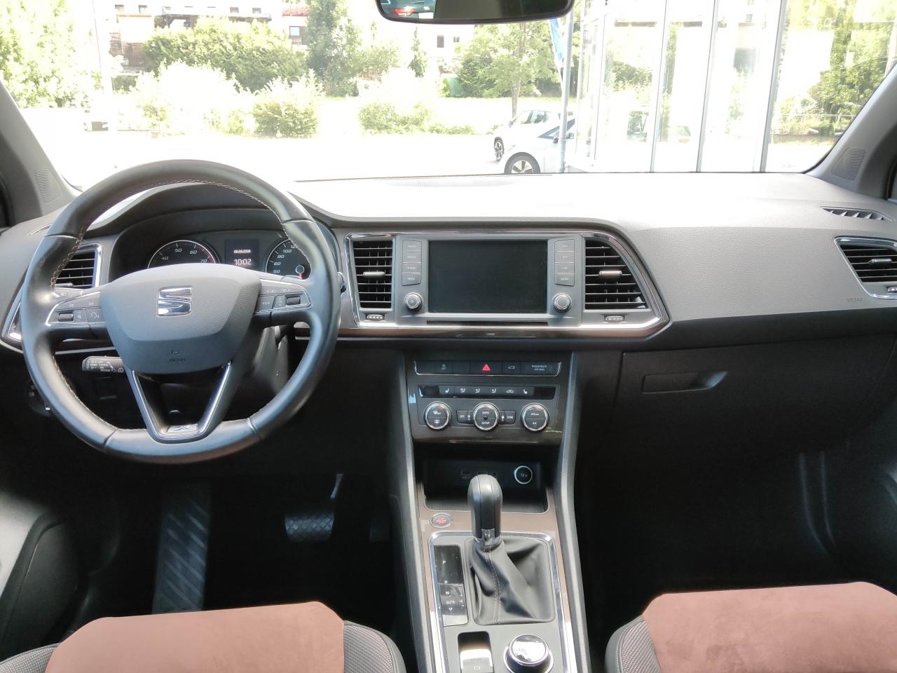 Seat ATECA XCELLENCE 1.5 TSI DSG NAVI TEMPOMAT SHZ Bildbeschreibung: Seat ATECA XCELLENCE 1.5 TSI DSG NAVI TEMPOMAT SHZ