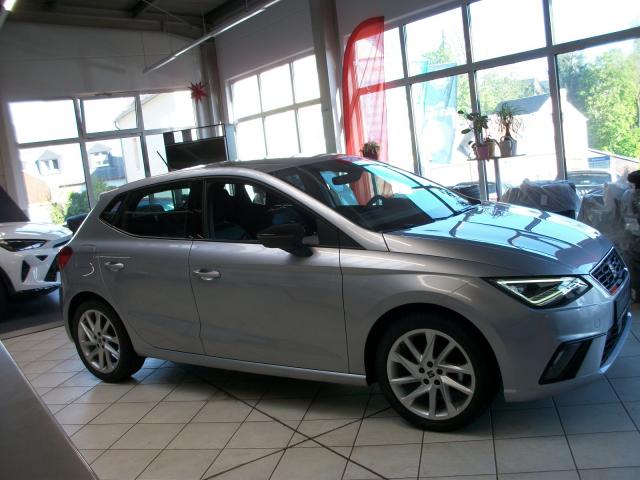 Seat IBIZA FR 1.0 TSI NAVI EINPARKH. DAB+ TEMPOMAT Bildbeschreibung: Seat IBIZA FR 1.0 TSI NAVI EINPARKH. DAB+ TEMPOMAT