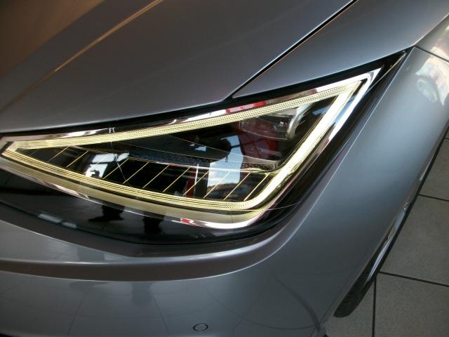 Seat IBIZA FR 1.0 TSI NAVI EINPARKH. DAB+ TEMPOMAT Bildbeschreibung: Seat IBIZA FR 1.0 TSI NAVI EINPARKH. DAB+ TEMPOMAT