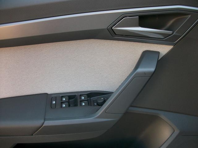 Seat IBIZA FR 1.0 TSI, CO2-Klasse: D, NAVI SITZHEIZ. EINPARKH. Bildbeschreibung: Seat IBIZA FR 1.0 TSI, CO2-Klasse: D, NAVI SITZHEIZ. EINPARKH.