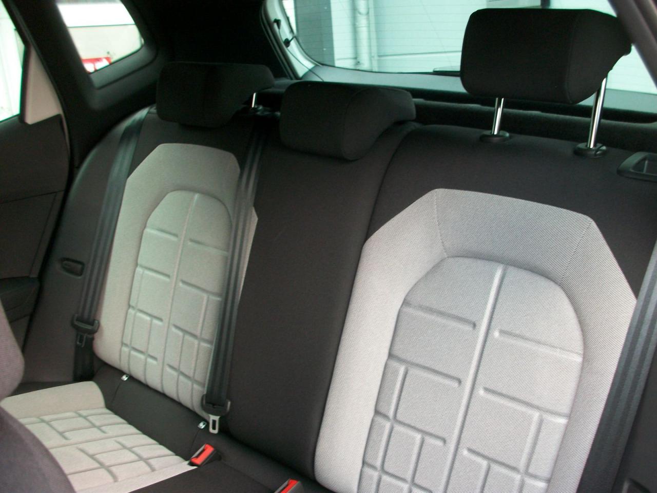Seat ARONA 1.0 FR, CO2-Klasse: B, NAVI SITZHEIZUNG AHZV-VORBER. Bildbeschreibung: Seat ARONA 1.0 FR, CO2-Klasse: B, NAVI SITZHEIZUNG AHZV-VORBER.