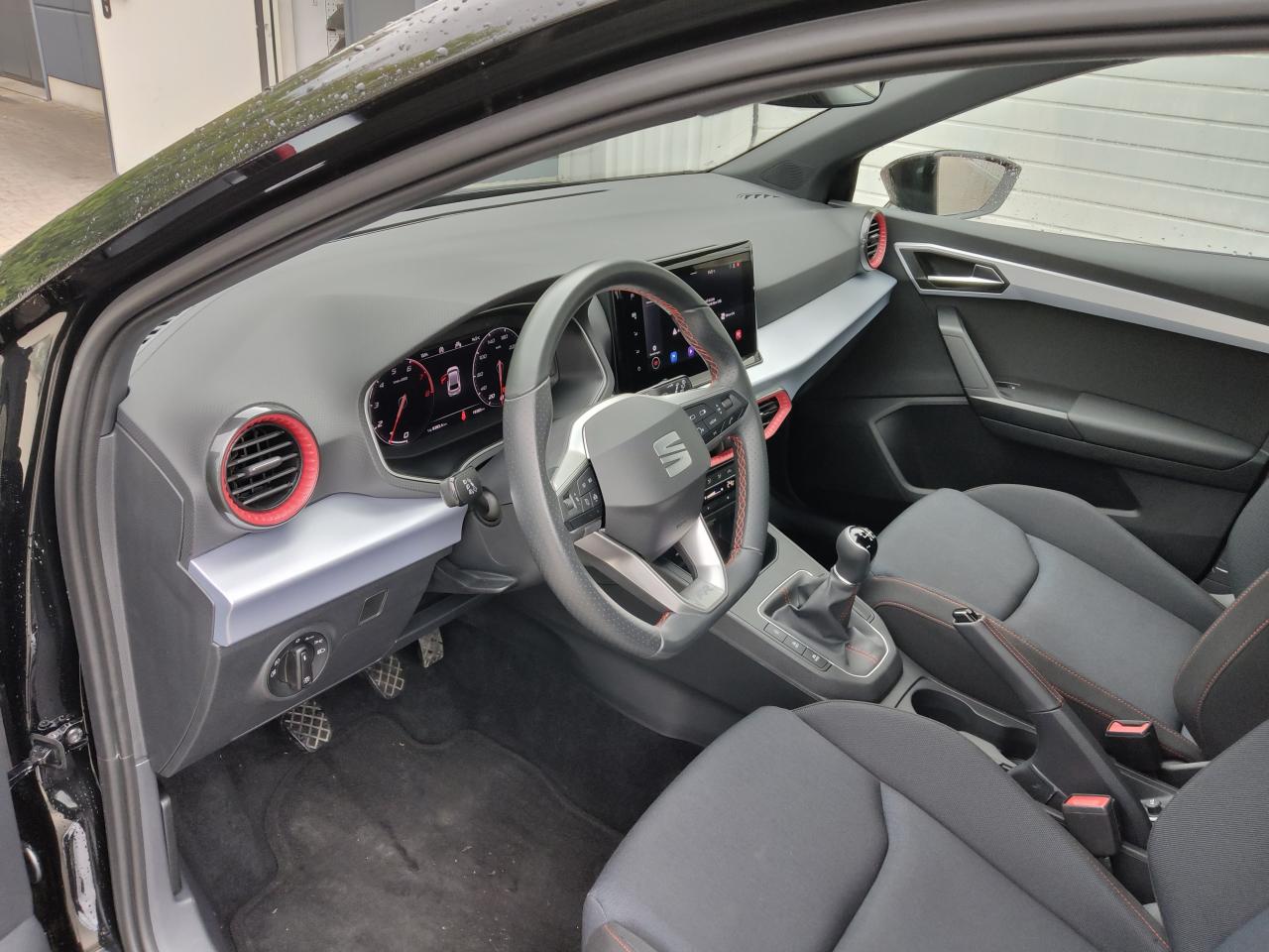 Seat IBIZA 1.0 FR NAVI SITZHEIZUNG DAB+ FREISPR. Bildbeschreibung: Seat IBIZA 1.0 FR NAVI SITZHEIZUNG DAB+ FREISPR.