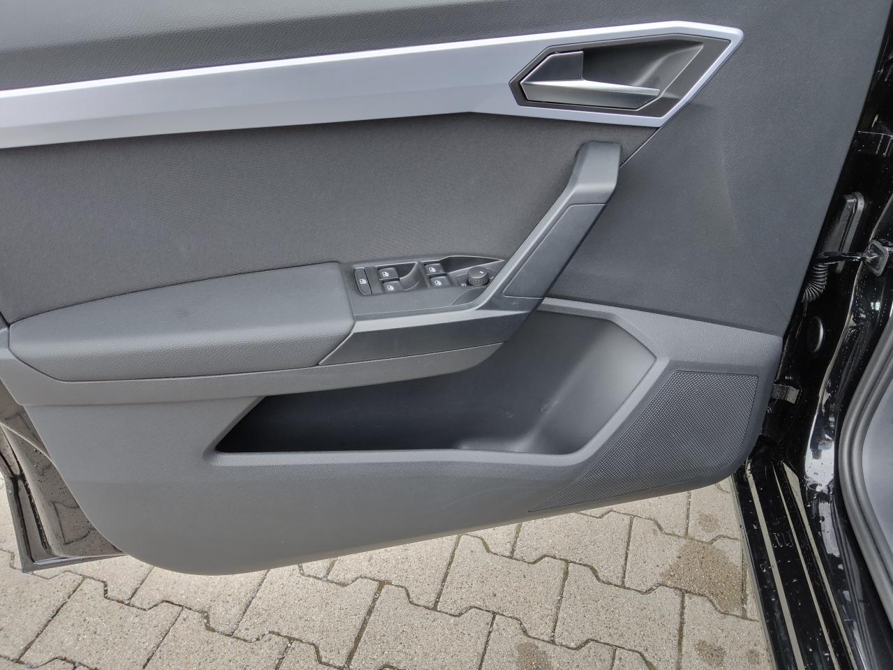 Seat IBIZA 1.0 FR NAVI SITZHEIZUNG DAB+ FREISPR. Bildbeschreibung: Seat IBIZA 1.0 FR NAVI SITZHEIZUNG DAB+ FREISPR.