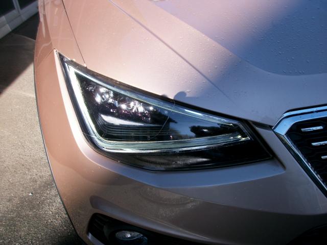 Seat ARONA XCELLENCE 1.0 ECO TSI VOLL-LED NAVI AHZV Bildbeschreibung: Seat ARONA XCELLENCE 1.0 ECO TSI VOLL-LED NAVI AHZV