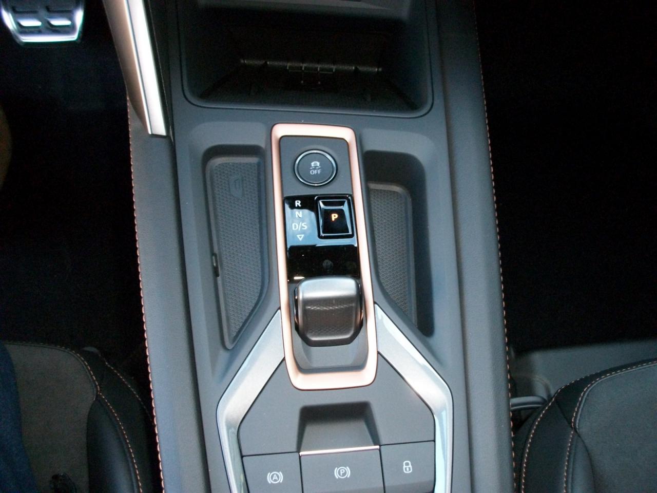 Cupra FORMENTOR 1.5 ETSI DSG, CO2-Klasse: D, NAVI AHZV-VORBER. SITZH. Bildbeschreibung: Cupra FORMENTOR 1.5 ETSI DSG, CO2-Klasse: D, NAVI AHZV-VORBER. SITZH.