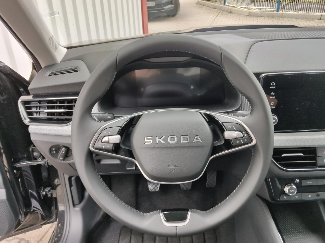 Skoda KAMIQ SELECTION EDGE 1.0 TSI, CO2-Klasse: D, LED SMARTLINK SHZ Bildbeschreibung: Skoda KAMIQ SELECTION EDGE 1.0 TSI, CO2-Klasse: D, LED SMARTLINK SHZ