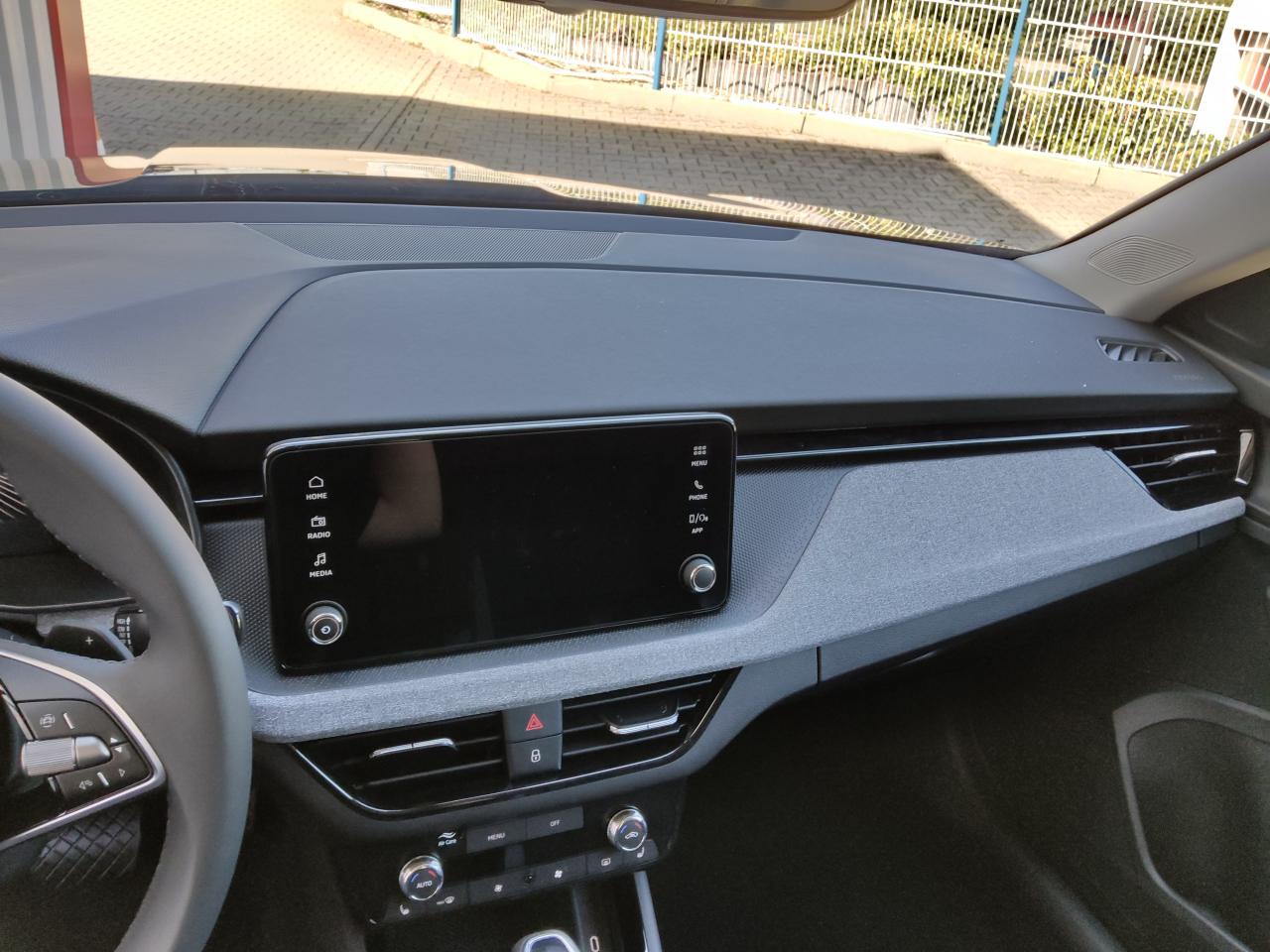 Skoda KAMIQ SELECTION XTRA 1.0 TSI DSG, CO2-Klasse: D, SITZHEIZ. EPH Bildbeschreibung: Skoda KAMIQ SELECTION XTRA 1.0 TSI DSG, CO2-Klasse: D, SITZHEIZ. EPH