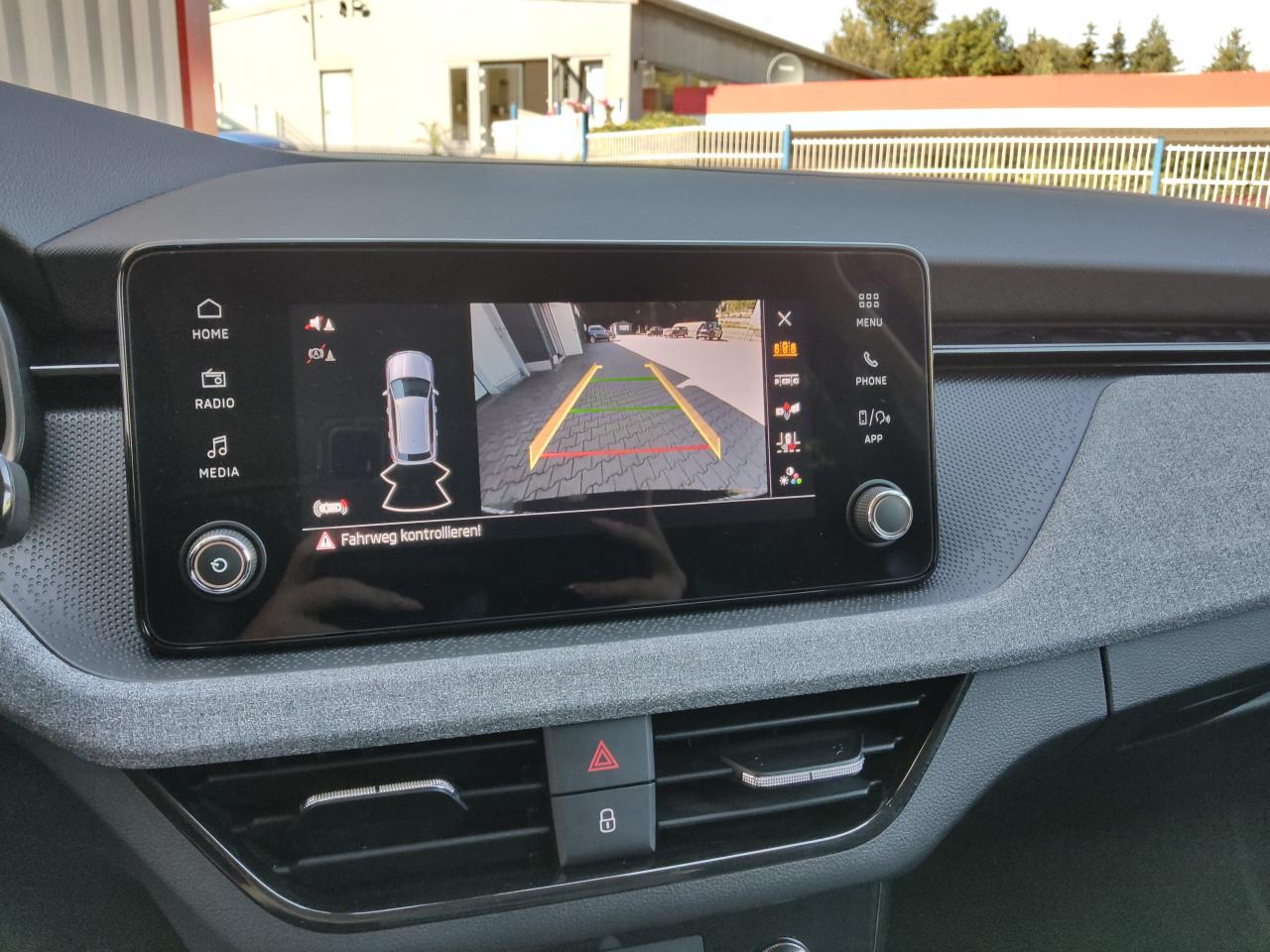 Skoda KAMIQ SELECTION XTRA 1.0 TSI DSG, CO2-Klasse: D, SITZHEIZ. EPH Bildbeschreibung: Skoda KAMIQ SELECTION XTRA 1.0 TSI DSG, CO2-Klasse: D, SITZHEIZ. EPH