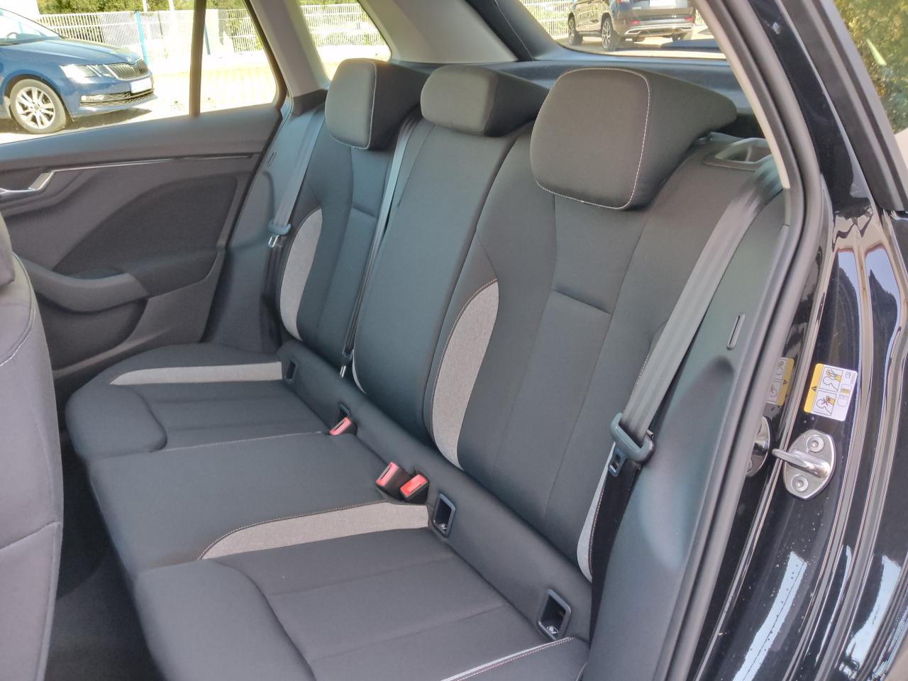Skoda KAMIQ SELECTION XTRA 1.0 TSI DSG, CO2-Klasse: D, SITZHEIZ. EPH Bildbeschreibung: Skoda KAMIQ SELECTION XTRA 1.0 TSI DSG, CO2-Klasse: D, SITZHEIZ. EPH