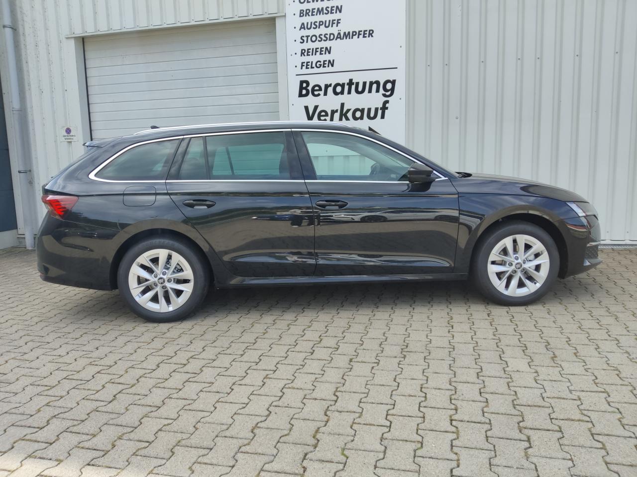 Skoda OCTAVIA KOMBI SELECTION PLUS 1.5 TSI DSG mHEV, CO2-Klasse: D, Bildbeschreibung: Skoda OCTAVIA KOMBI SELECTION PLUS 1.5 TSI DSG mHEV, CO2-Klasse: D,