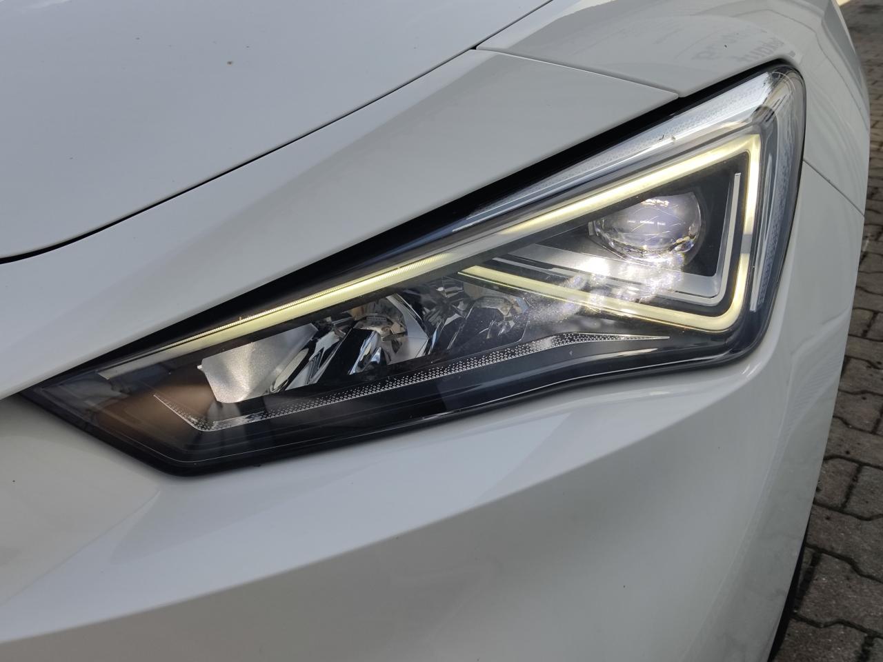 Seat LEON SPORTSTOURER FR 2.0 TDI DSG GAR.-03/2027* Bildbeschreibung: Seat LEON SPORTSTOURER FR 2.0 TDI DSG GAR.-03/2027*