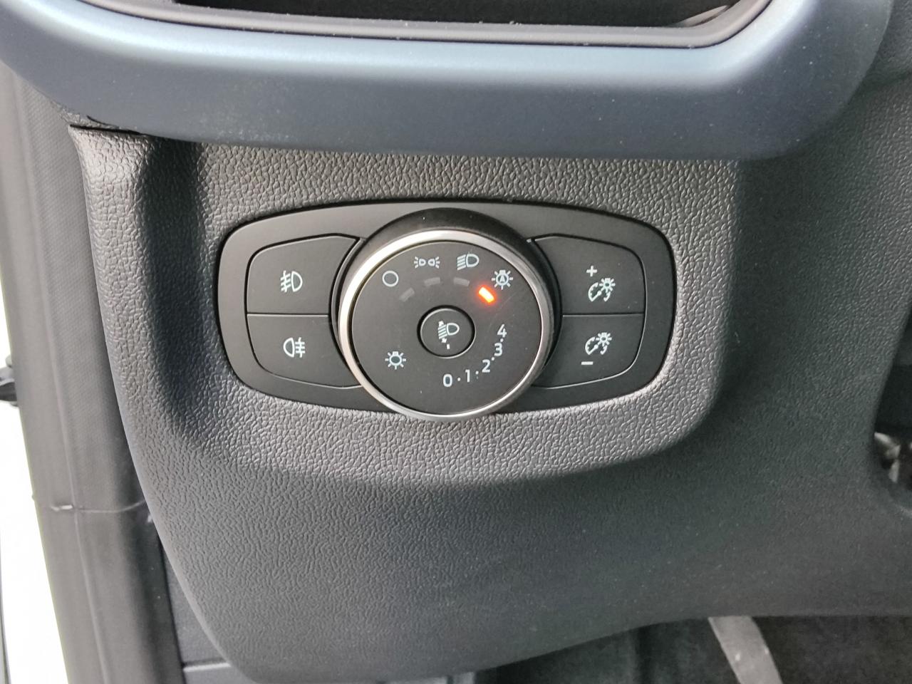 Ford TOURNEO COURIER 1.0 ECO BOOST ACTIVE PLUS, CO2-Klasse: E, BEHEIZB. FS NAVI USB DAB+ Bildbeschreibung: Ford TOURNEO COURIER 1.0 ECO BOOST ACTIVE PLUS, CO2-Klasse: E, BEHEIZB. FS NAVI USB DAB+