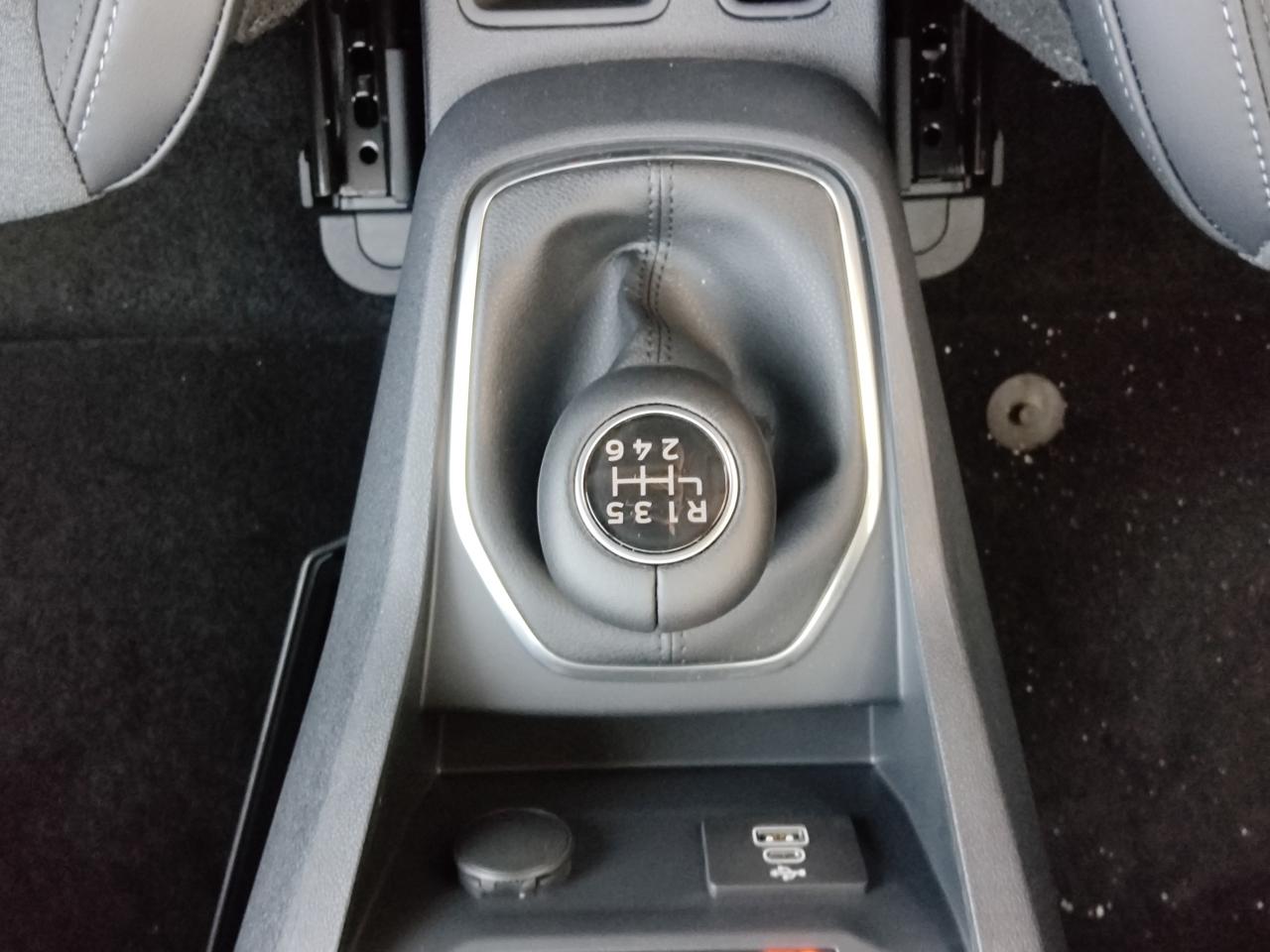 Ford TOURNEO COURIER 1.0 ECO BOOST ACTIVE PLUS, CO2-Klasse: E, BEHEIZB. FS NAVI USB DAB+ Bildbeschreibung: Ford TOURNEO COURIER 1.0 ECO BOOST ACTIVE PLUS, CO2-Klasse: E, BEHEIZB. FS NAVI USB DAB+