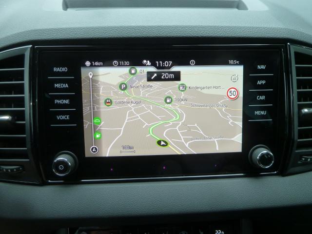 Skoda KAROQ SPORTLINE 1.5 TSI DSG, CO2-Klasse: E, MATRIX-LED AHZV NAVI Bildbeschreibung: Skoda KAROQ SPORTLINE 1.5 TSI DSG, CO2-Klasse: E, MATRIX-LED AHZV NAVI