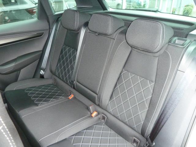 Skoda KAROQ SPORTLINE 1.5 TSI DSG, CO2-Klasse: E, MATRIX-LED AHZV NAVI Bildbeschreibung: Skoda KAROQ SPORTLINE 1.5 TSI DSG, CO2-Klasse: E, MATRIX-LED AHZV NAVI