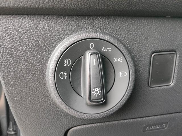 Seat ATECA ROAD EDITION 1.5 TSI, CO2-Klasse: E, NAVI AHZV SITZHEIZ. Bildbeschreibung: Seat ATECA ROAD EDITION 1.5 TSI, CO2-Klasse: E, NAVI AHZV SITZHEIZ.