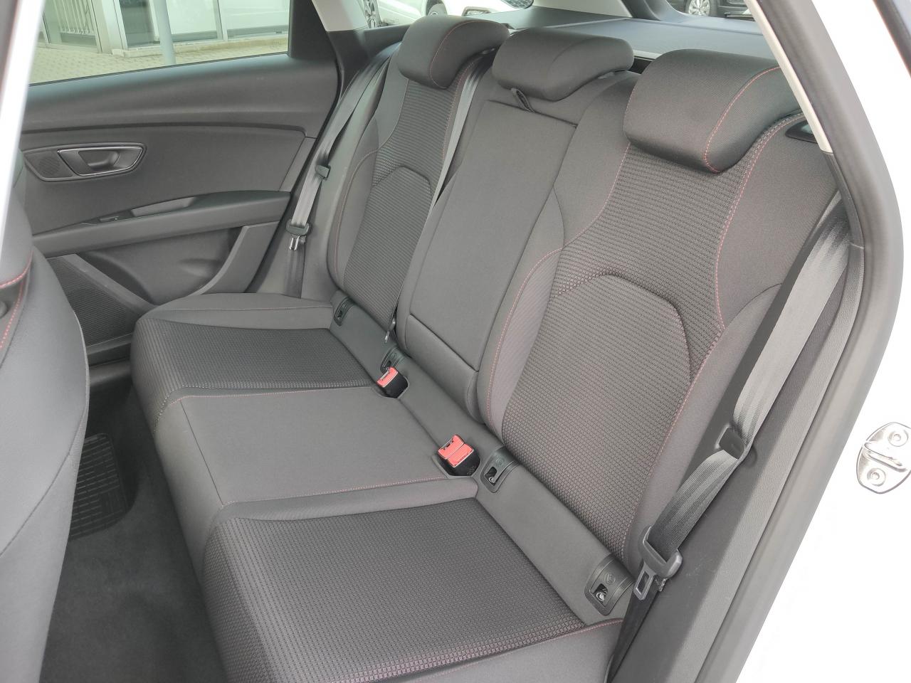 Seat LEON SPORTSTOURER FR 1.8 TSI DSG NAVI SITZH. EPH Bildbeschreibung: Seat LEON SPORTSTOURER FR 1.8 TSI DSG NAVI SITZH. EPH