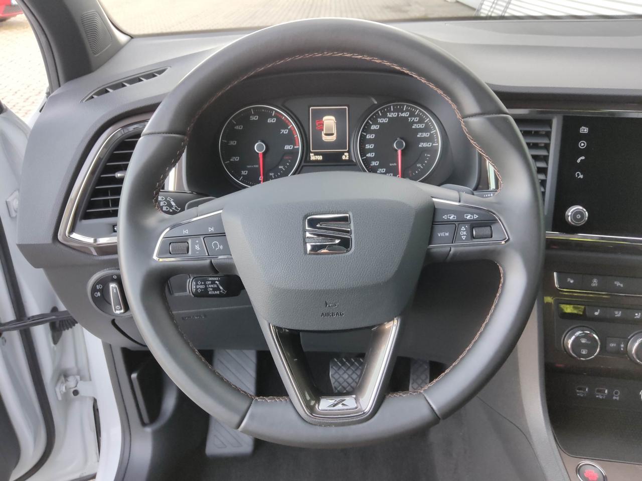Seat ATECA XCELLENCE 2.0 TSI DSG 4DRIVE NAVI SITZHEI. Bildbeschreibung: Seat ATECA XCELLENCE 2.0 TSI DSG 4DRIVE NAVI SITZHEI.