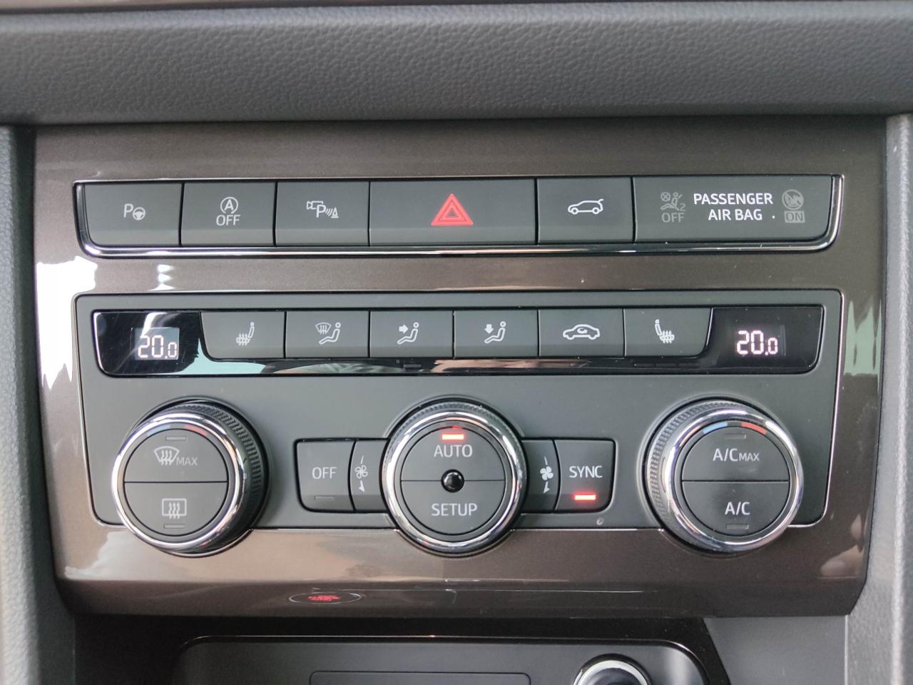 Seat ATECA XCELLENCE 2.0 TSI DSG 4DRIVE NAVI SITZHEI. Bildbeschreibung: Seat ATECA XCELLENCE 2.0 TSI DSG 4DRIVE NAVI SITZHEI.