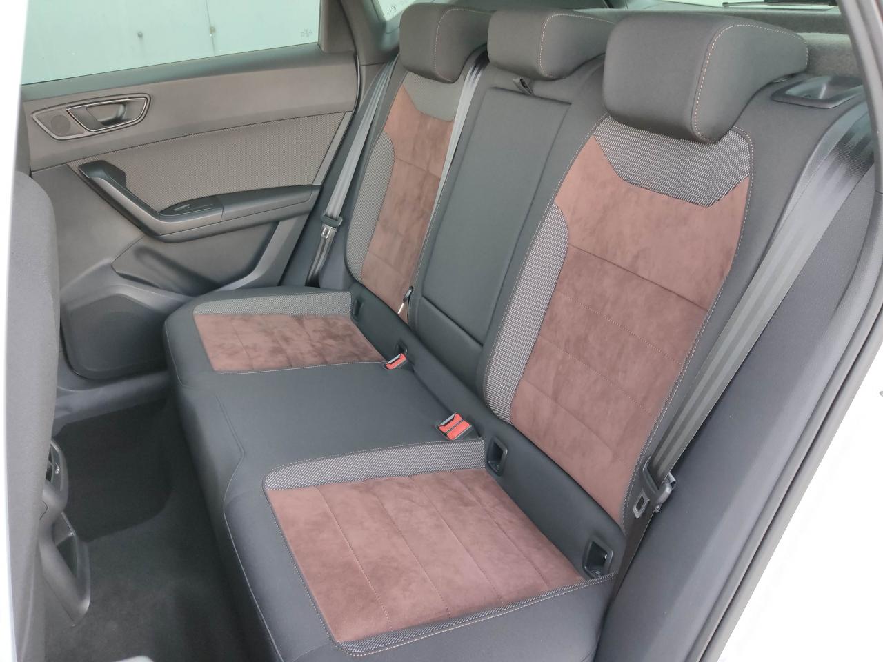 Seat ATECA XCELLENCE 2.0 TSI DSG 4DRIVE NAVI SITZHEI. Bildbeschreibung: Seat ATECA XCELLENCE 2.0 TSI DSG 4DRIVE NAVI SITZHEI.