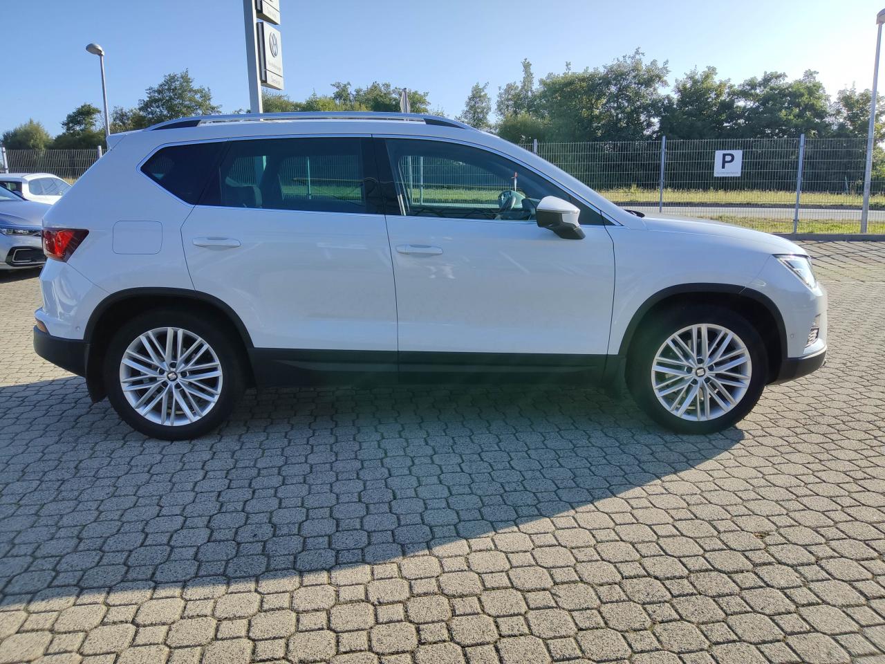 Seat ATECA XCELLENCE 2.0 TSI DSG 4DRIVE NAVI SITZHEI. Bildbeschreibung: Seat ATECA XCELLENCE 2.0 TSI DSG 4DRIVE NAVI SITZHEI.