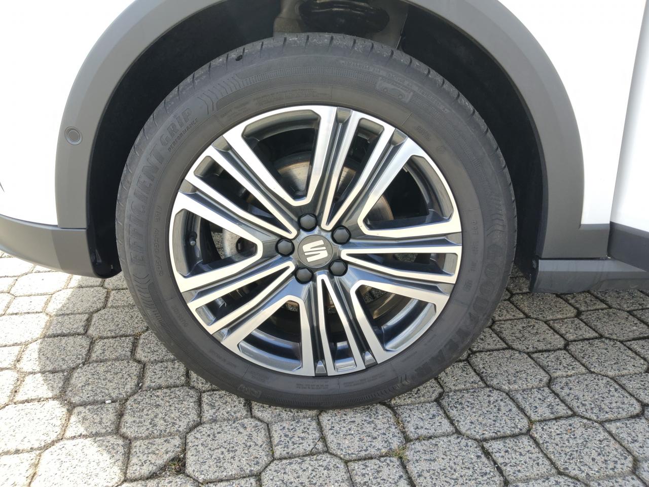 Seat ARONA STYLE EDITION 1.0 TSI FULL-LINK EINPARKH. Bildbeschreibung: Seat ARONA STYLE EDITION 1.0 TSI FULL-LINK EINPARKH.