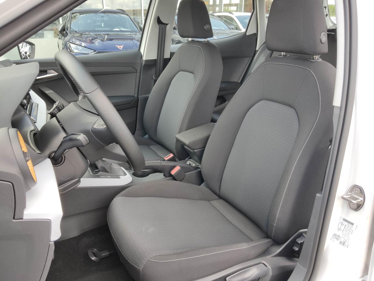 Seat ARONA STYLE EDITION 1.0 TSI FULL-LINK EINPARKH. Bildbeschreibung: Seat ARONA STYLE EDITION 1.0 TSI FULL-LINK EINPARKH.