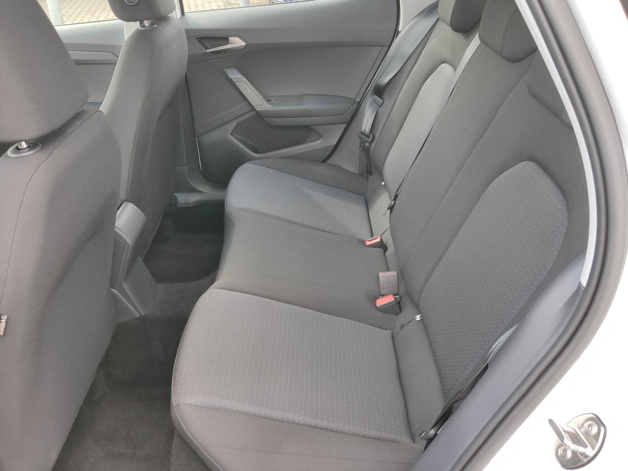 Seat ARONA STYLE EDITION 1.0 TSI FULL-LINK EINPARKH. Bildbeschreibung: Seat ARONA STYLE EDITION 1.0 TSI FULL-LINK EINPARKH.