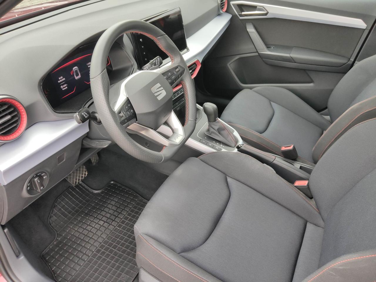 Seat ARONA FR 1.5 TSI DSG NAVI PARKLENKASSIS. SITZH. Bildbeschreibung: Seat ARONA FR 1.5 TSI DSG NAVI PARKLENKASSIS. SITZH.